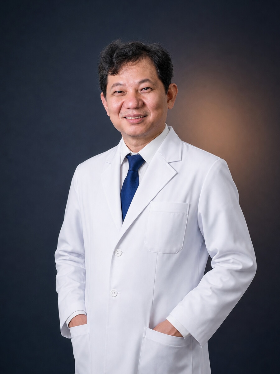 Chân dung BS.CKI Phạm Xuân Khiêm